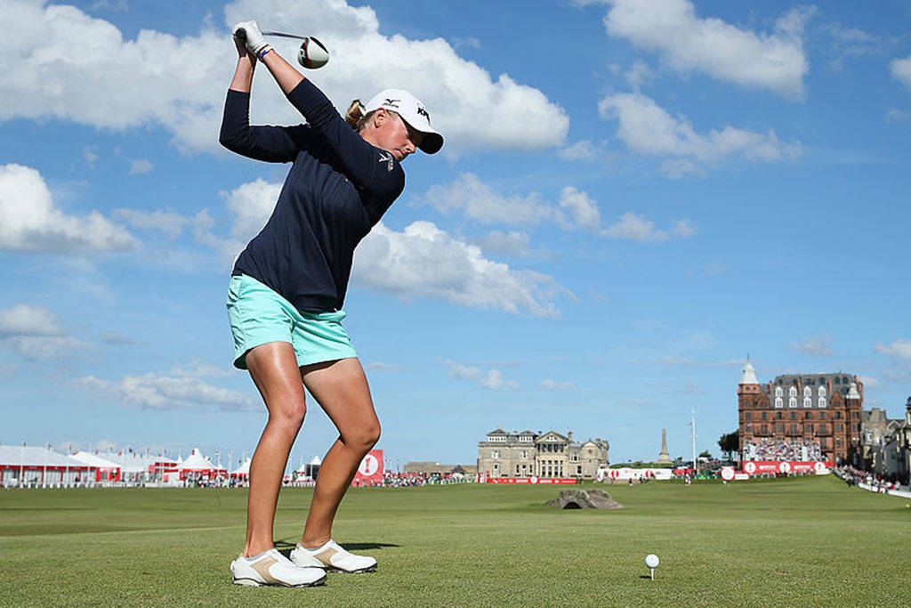 Stacy Lewis tees off on the 18th hole at St Andrews
